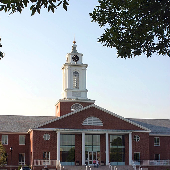 Colleges in Waltham, Massachusetts and Colleges near Waltham