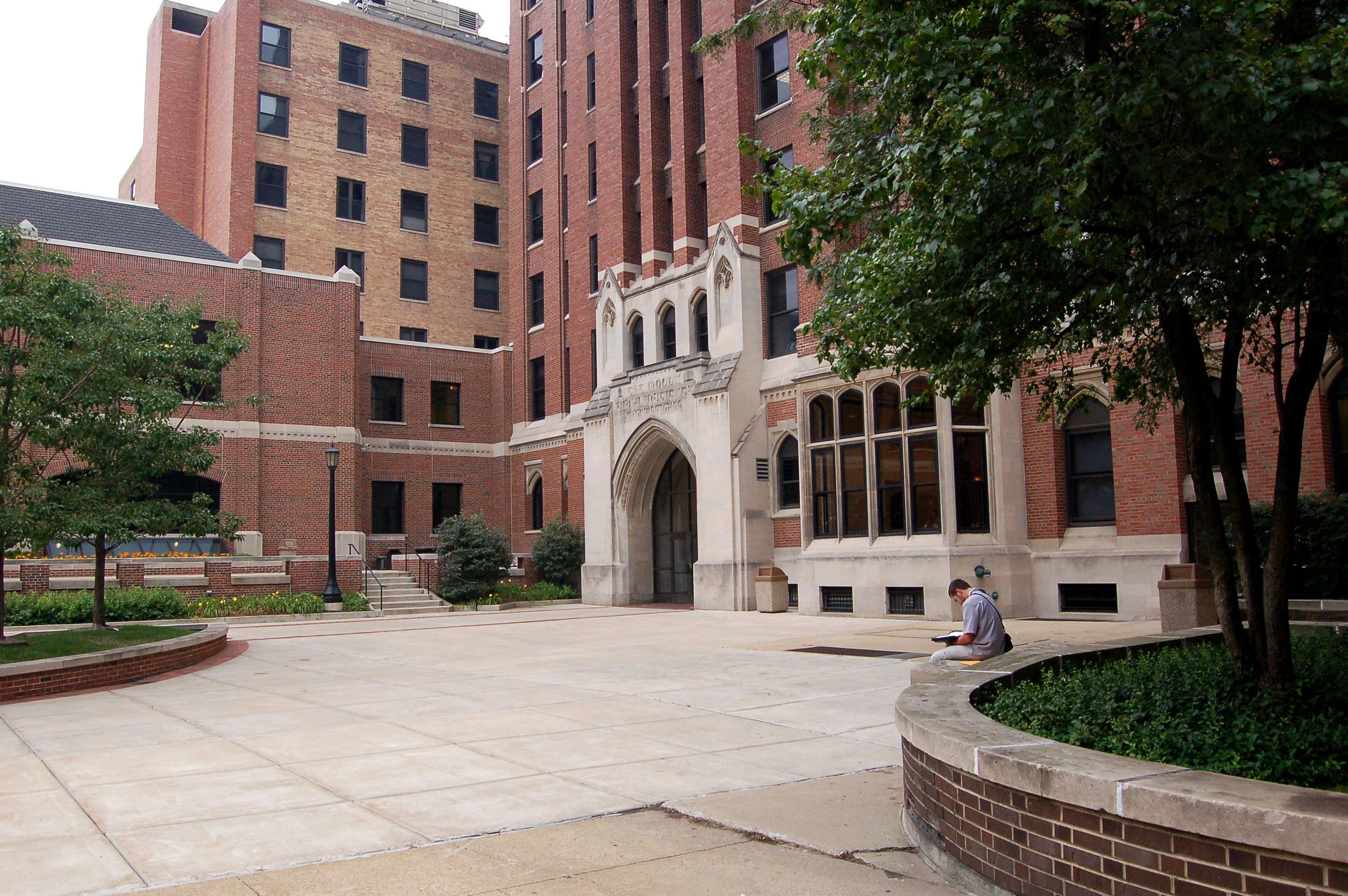 Moody Bible Institute Net Price, Tuition, Cost to Attend, Financial