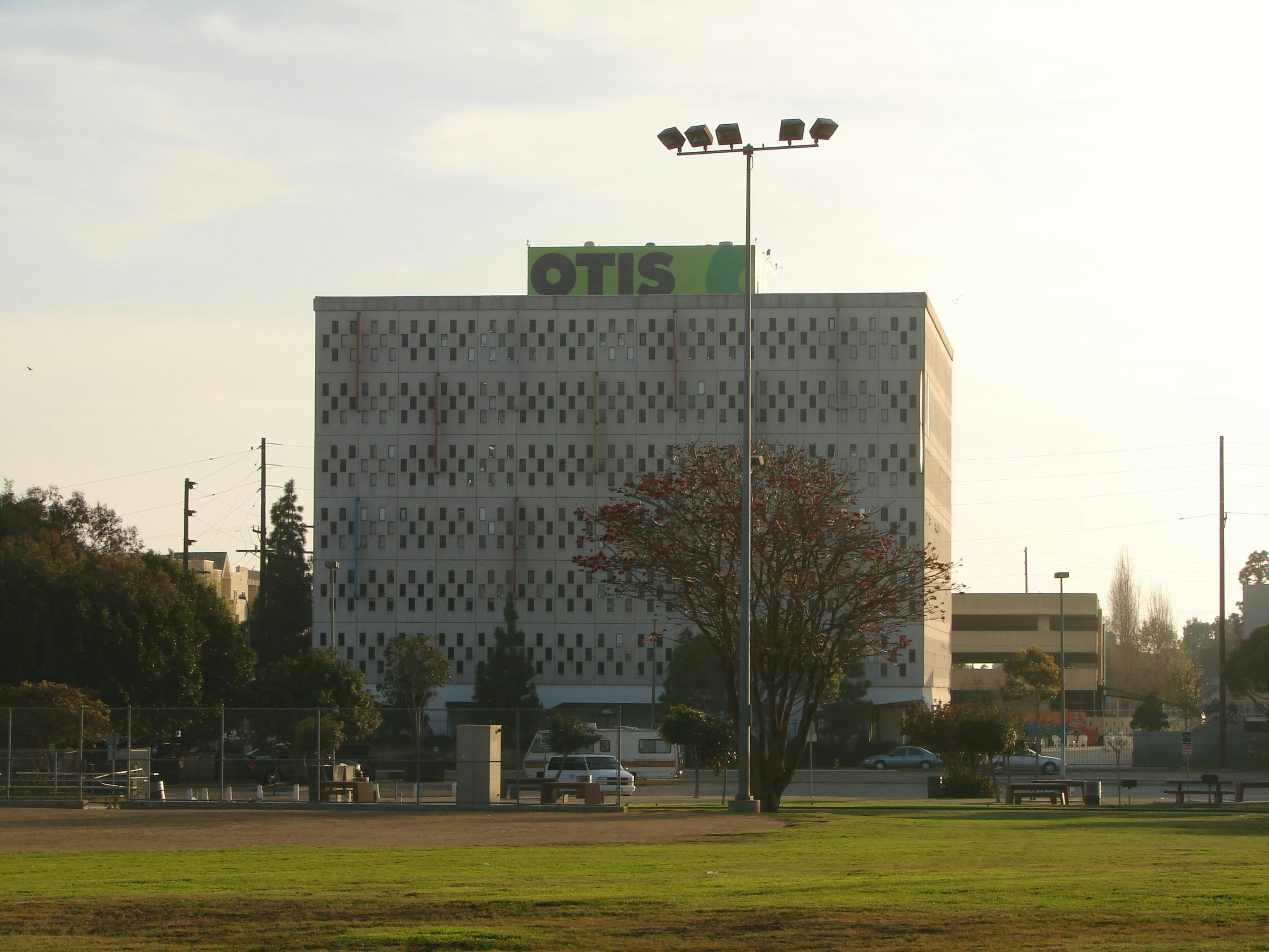 Otis College Of Art And Design Logo