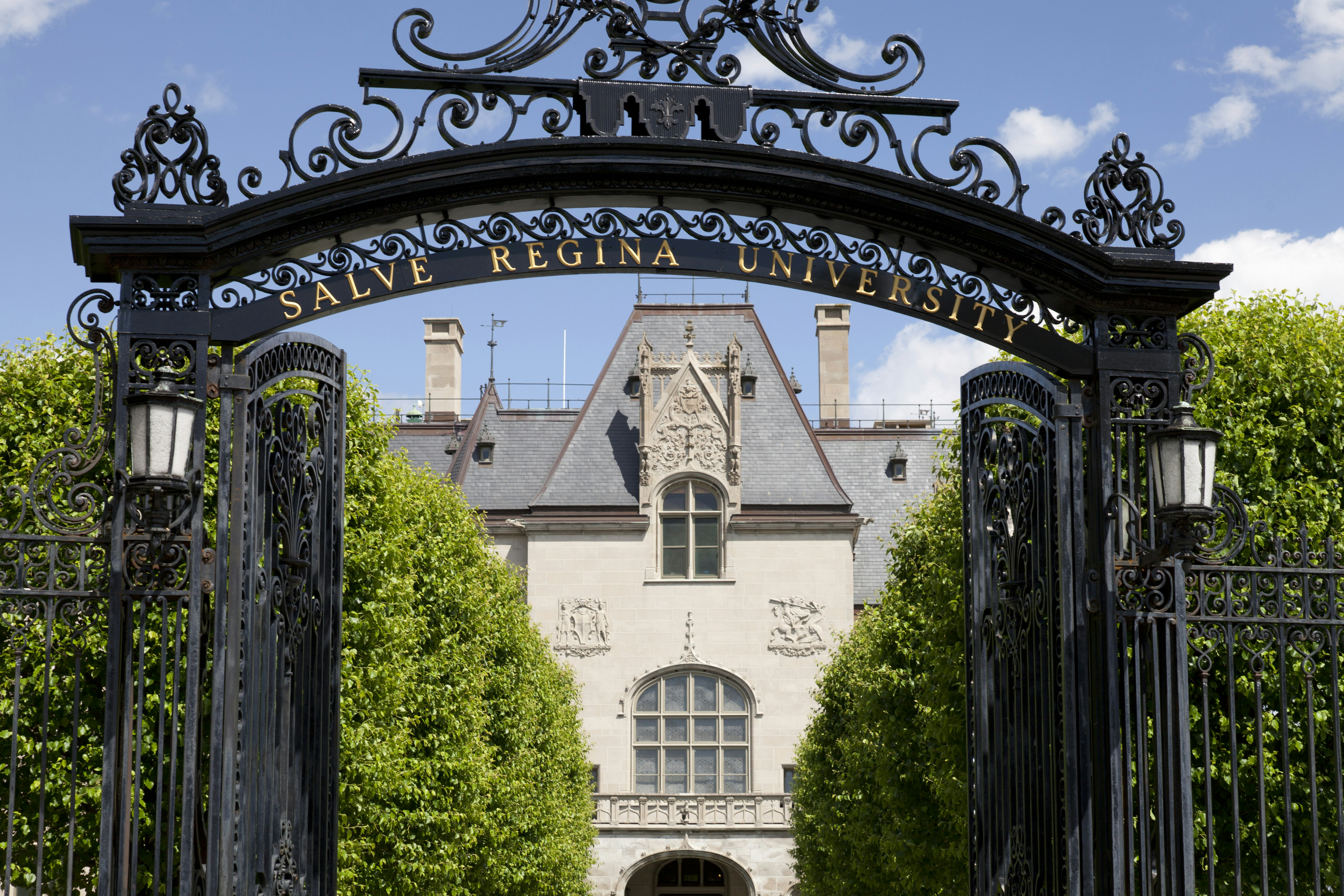 Salve Regina University GPA Calculator