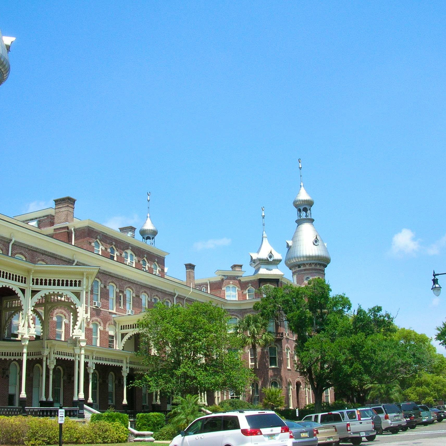The University of Tampa - Net Price, Tuition, Cost to Attend ...
