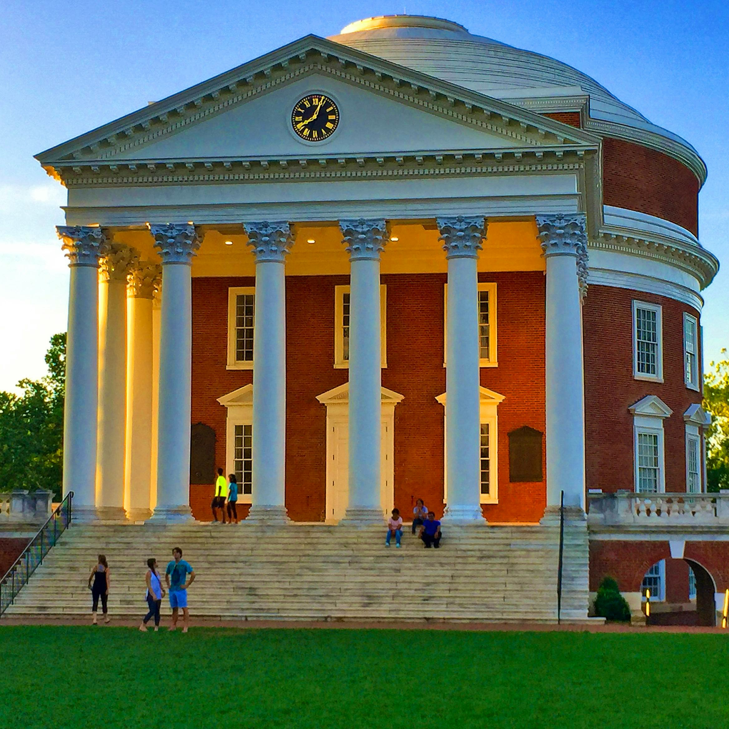 Colleges in Charlottesville, Virginia and Colleges near Charlottesville